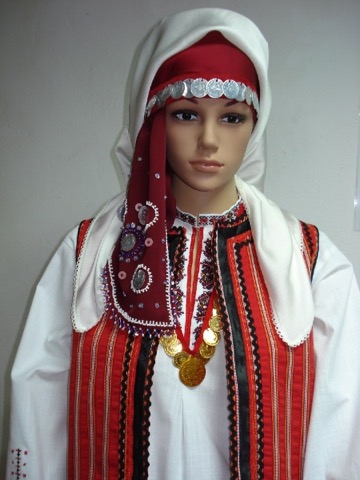 Народна носия №6 — Модна къща Славея