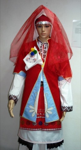 Народна носия №9 — Модна къща Славея